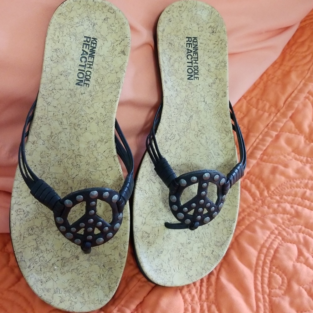 Kenneth Cole Sandals